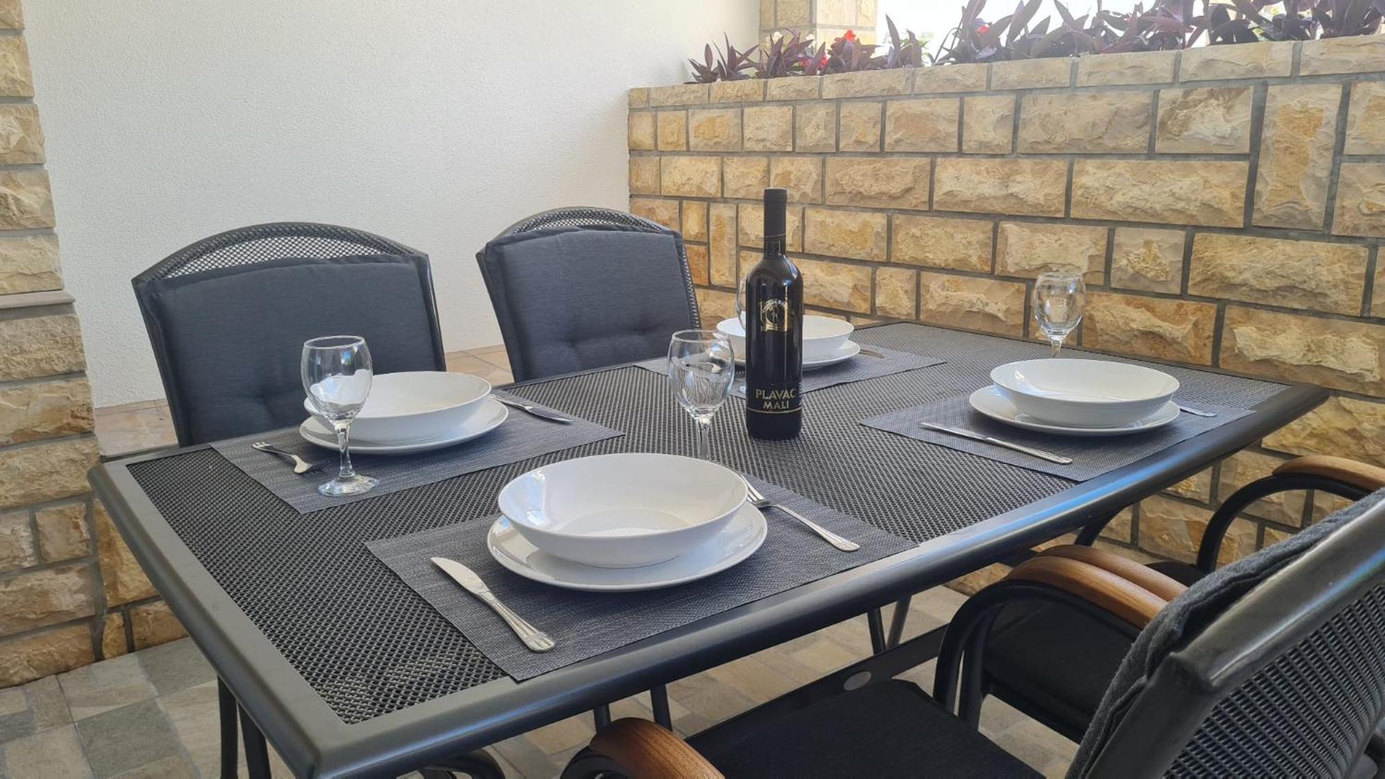 Apartman "Flower Garden" Razanac Exterior photo